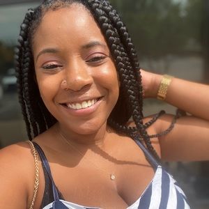 Meet your Posher, Brittney